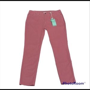 Sustainable Organic cotton pinwale corduroy ankle jeans